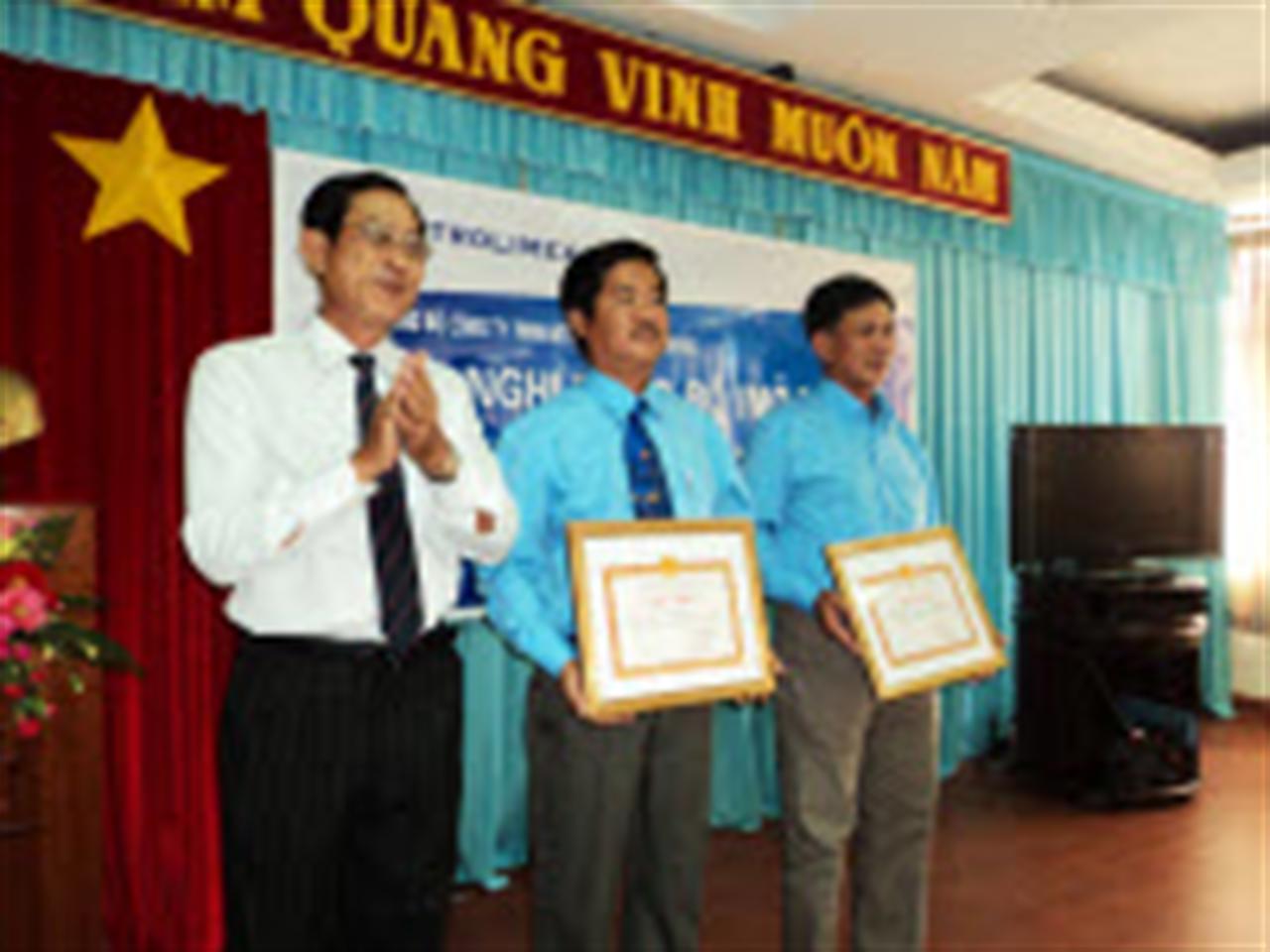 Đảng bộ Petrolimex An Giang với công tác lãnh đạo thực hiện nhiệm vụ SX-KD năm 2012