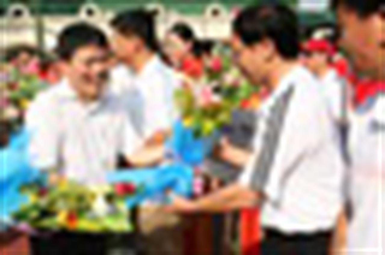 Công đoàn Văn phòng Petrolimex tổ chức giao lưu thể thao - văn nghệ kỷ niệm 120 năm Ngày sinh Chủ tịch Hồ Chí Minh