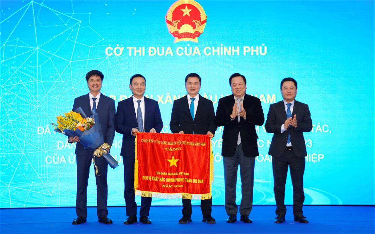 Thành tích năm 2024 nêu bật tầm vóc Tập đoàn xăng dầu trọng yếu