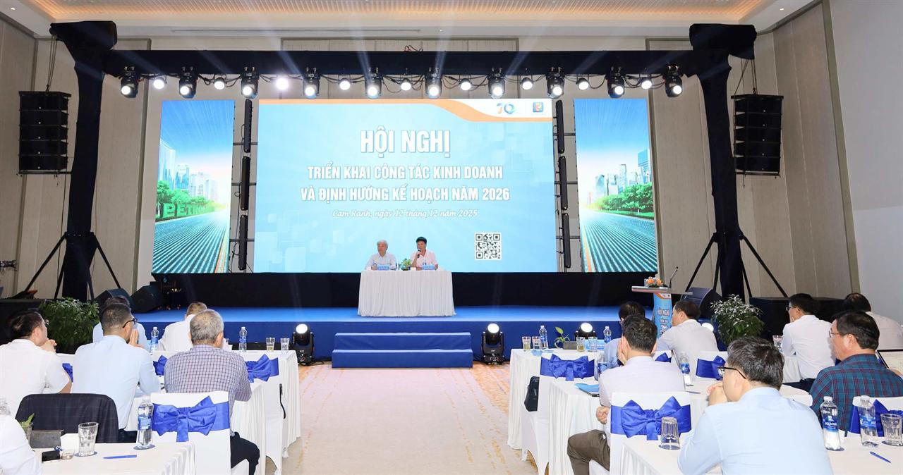 Petrolimex hội nghị triển khai Thông tư 50/2025/TT-BCT, đẩy mạnh kinh doanh nhiên liệu mức 5 và xây dựng kế hoạch năm 2026