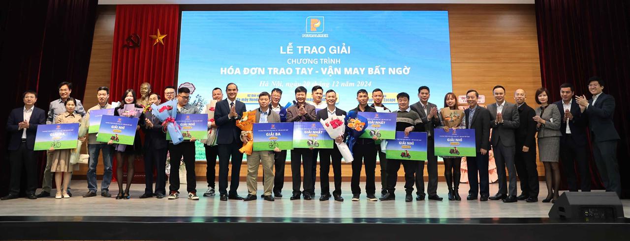 Petrolimex trao giải chương trình “Hóa đơn trao tay – Vận may bất ngờ” khu vực Hà Nội, Hưng Yên và Bắc Ninh