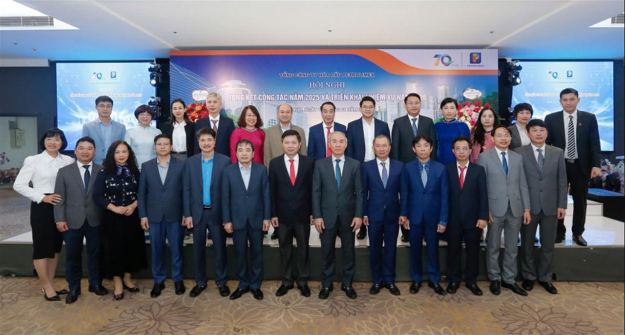 PLC giữ đà tăng trưởng sản lượng, doanh thu vượt kế hoạch năm 2025