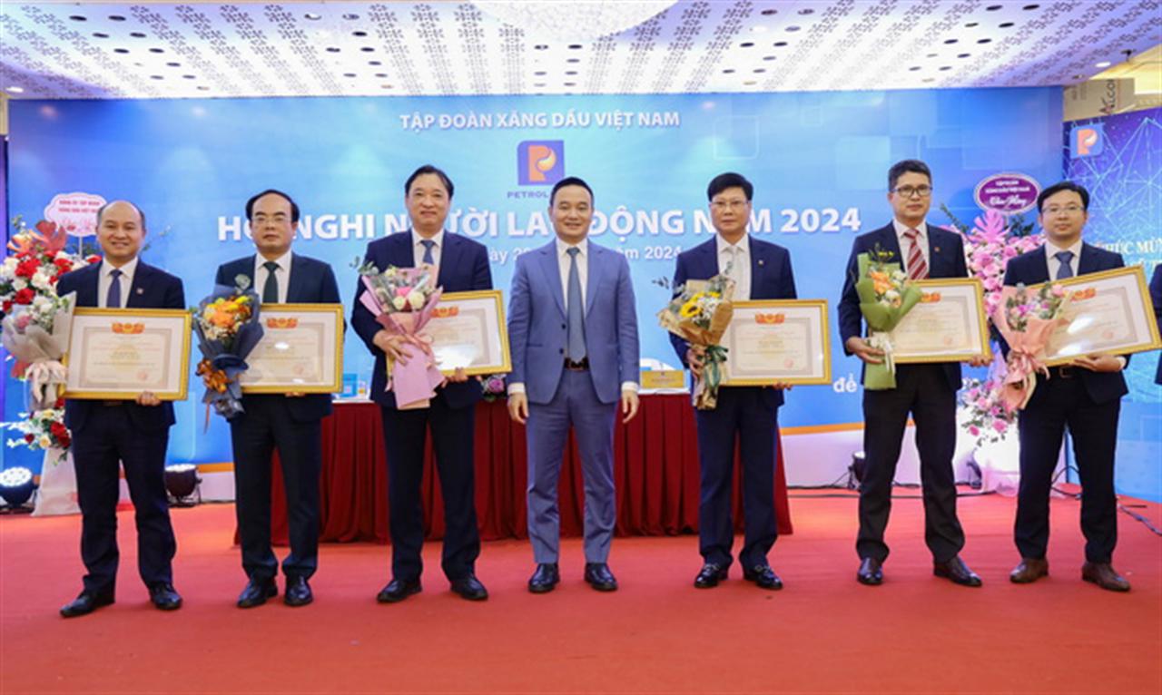 Tin ảnh: Hội nghị Người lao động 2024 Công ty Mẹ - Tập đoàn Xăng dầu Việt Nam