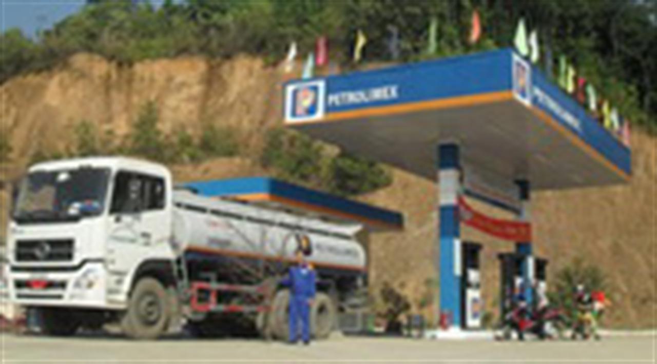 Người lái xe Petajico Hanoi đón xuân trên mọi nẻo đường