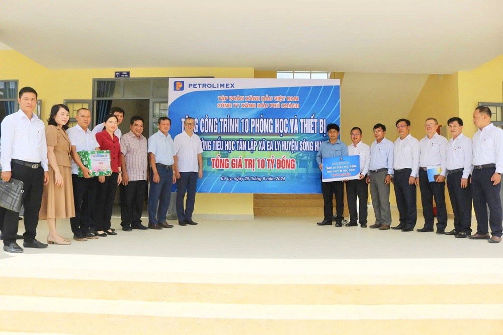 Petrolimex Khánh Hòa tặng công trình 10 phòng học và thiết bị cho Trường Tiểu học Tân Lập tỉnh Phú Yên