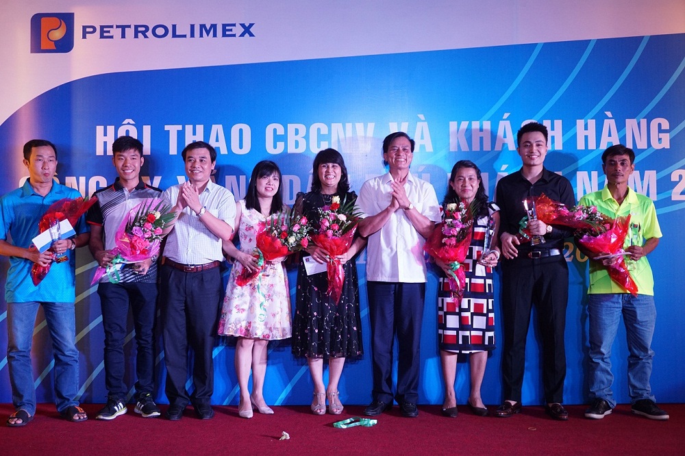 Tăng cường mối quan hệ tốt đẹp với khách hàng truyền thống