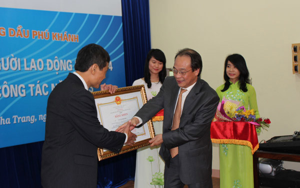 Hội nghị đại biểu người lao động Công ty xăng dầu Phú Khánh năm 2014