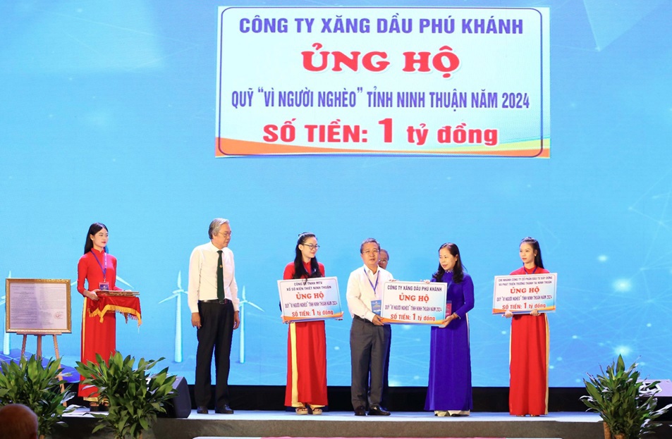 Petrolimex Khánh Hòa hỗ trợ 01 tỷ đồng cho Quỹ “Vì người nghèo” tỉnh Ninh Thuận