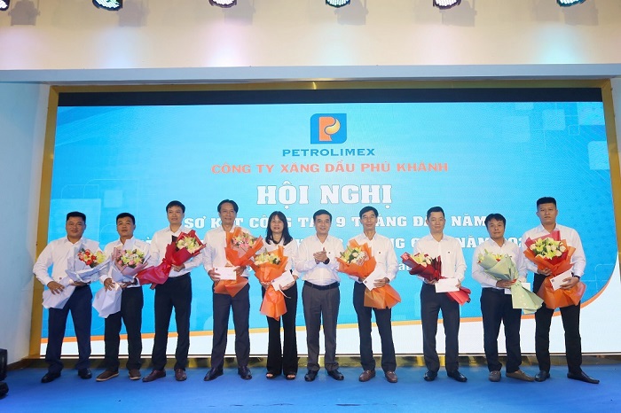 Tăng trưởng vững vàng, sẵn sàng tiếp bước về đích năm 2024