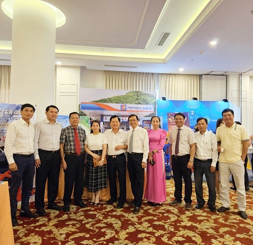 Tin ảnh: Hội nghị gặp mặt doanh nhân, doanh nghiệp tiêu biểu nhân dịp kỷ niệm ngày Doanh nhân Việt Nam 13/10
