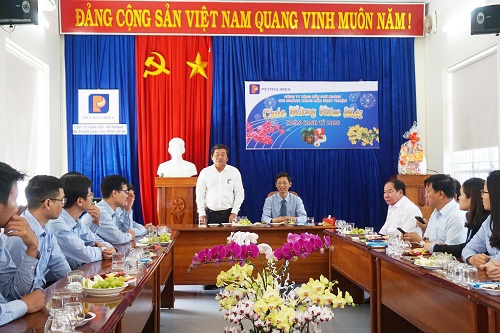 Chủ tịch UBND tỉnh Ninh Thuận đến thăm và chúc Tết CNXD Ninh Thuận