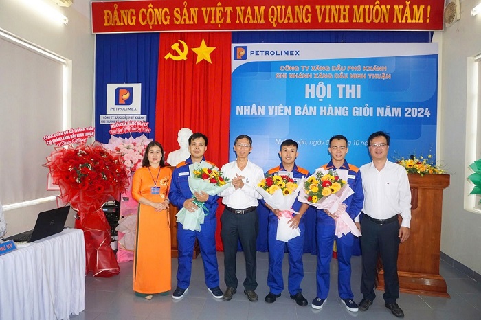 Hội thi Nhân viên bán hàng giỏi năm 2024