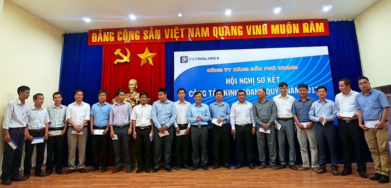 Phấn đấu hoàn thành kế hoạch được giao