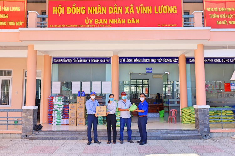 Chung tay đẩy lùi dịch Covid-19