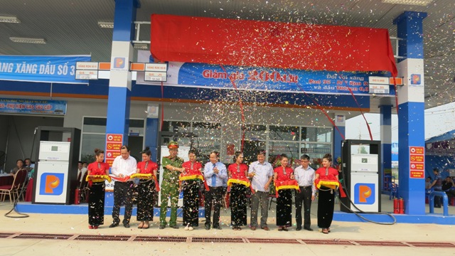 Petrolimex Yên Bái tổ chức lễ nghiệm thu bàn giao Cửa hàng xăng dầu số 32