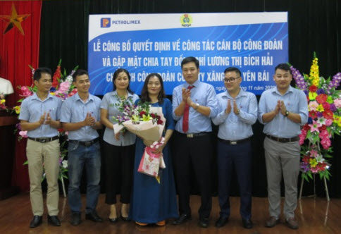 Lễ Công bố quyết định về Công tác Cán bộ Công đoàn Công ty Xăng dầu Yên Bái