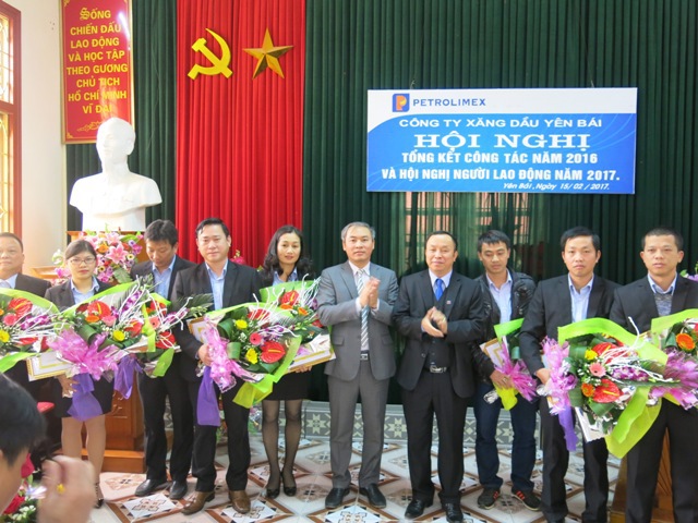 Petrolimex Yên Bái hoàn thành xuất sắc, toàn diện các chỉ tiêu kế hoạch năm 2016