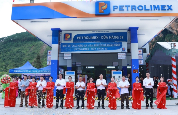 Mở rộng mạng lưới Cửa hàng Xăng dầu trên Cao nguyên đá Đồng Văn