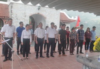 Tri ân, tưởng nhớ các Anh hùng Liệt sỹ và thăm hỏi tặng quà các gia đình chính sách