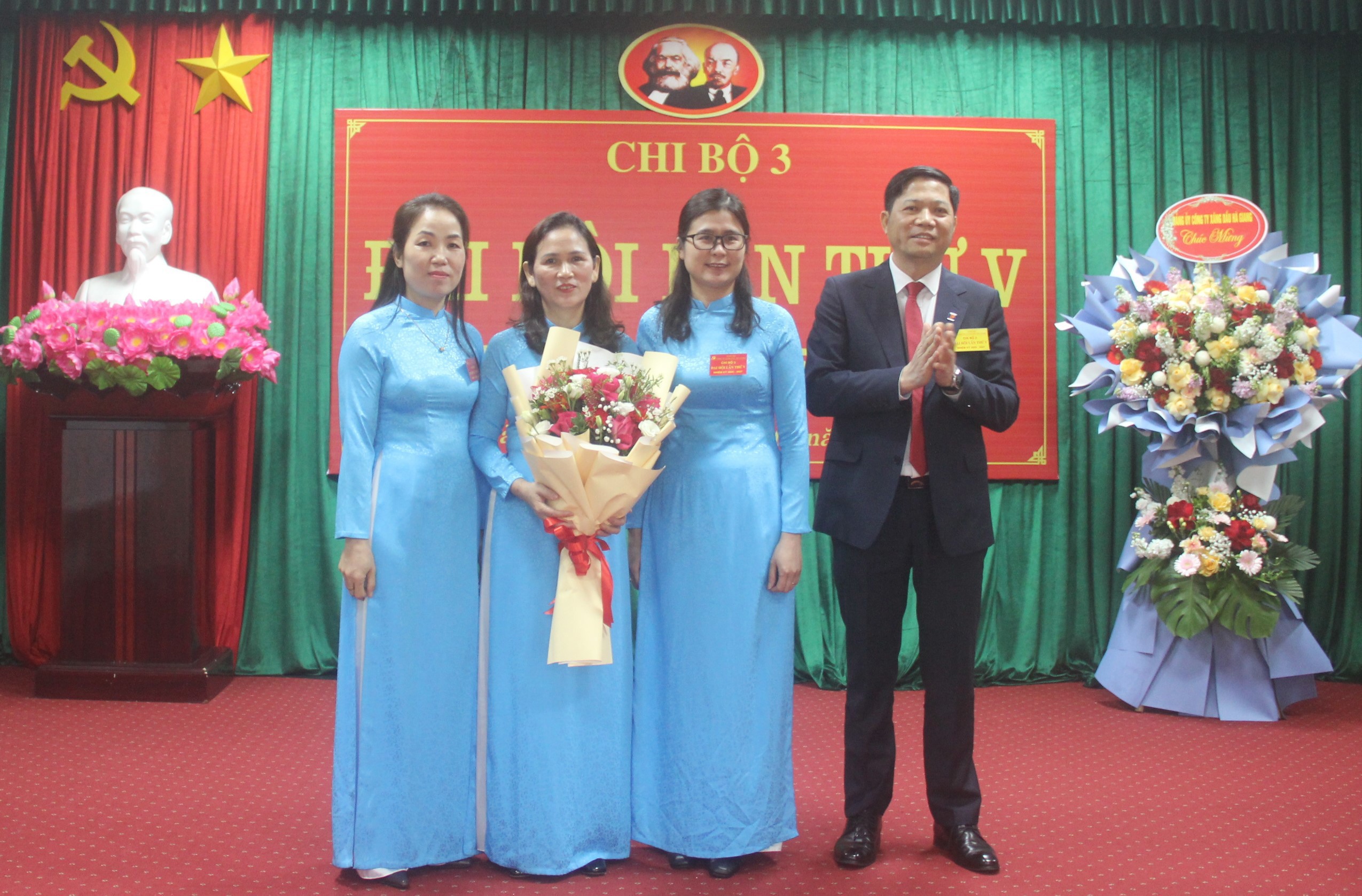 Tổ chức Đại hội điểm Chi bộ trực thuộc, nhiệm kỳ 2025-2027