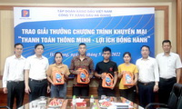 Petrolimex Hà Giang trao thưởng “Thanh toán thông minh – lợi ích đồng hành”