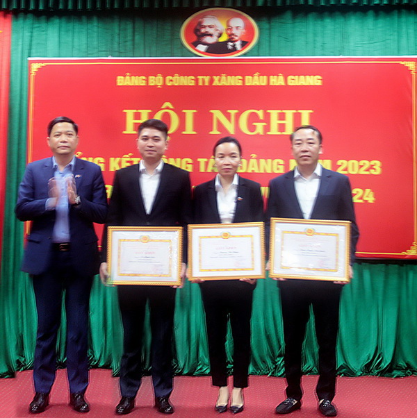 Triển khai nhiệm vụ công tác Đảng năm 2024