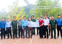 Tập đoàn Xăng dầu Việt Nam dâng hương viếng các Anh hùng liệt sỹ tại Nghĩa trang Liệt sỹ Quốc gia Vị Xuyên