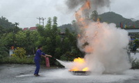 Diễn tập phương án chữa cháy và cứu hộ cứu nạn tại CHXD Cầu Mè