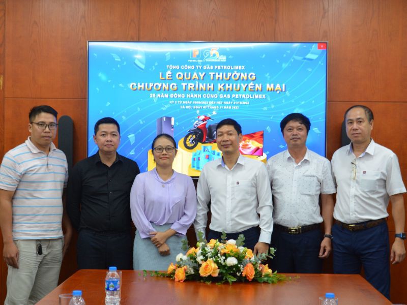 Tổ chức lễ quay thưởng chương trình khuyến mại 25 năm đồng hành cùng Gas Petrolimex kỳ 2