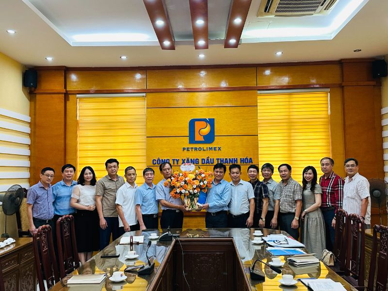 Đoàn công tác PGC thăm và làm việc với các Công ty Xăng Dầu Thanh Hóa, Nghệ An và Hà Tĩnh
