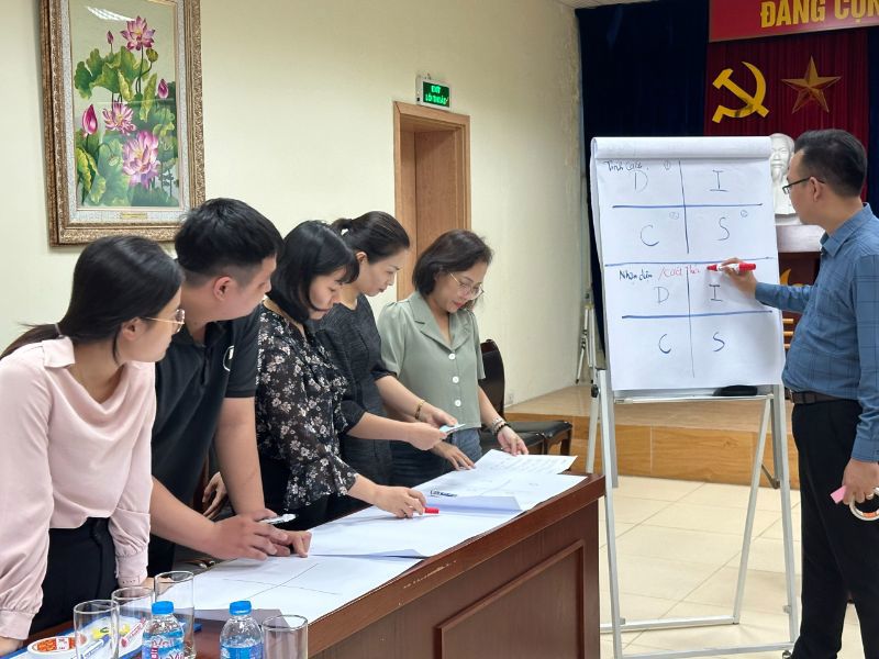 Gas Petrolimex tập huấn nghiệp vụ bán hàng trực tuyến và dịch vụ sau bán hàng