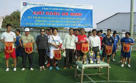 Giải Bóng đá mini nhân Ngày Truyền thống 13/3