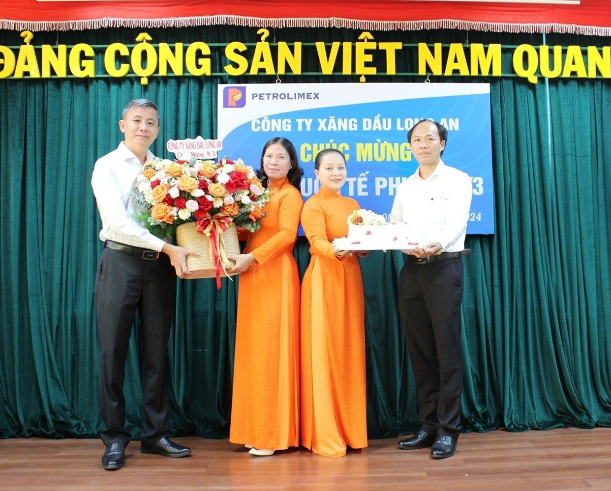 Petrolimex Long An họp mặt Quốc tế Phụ nữ 08/3