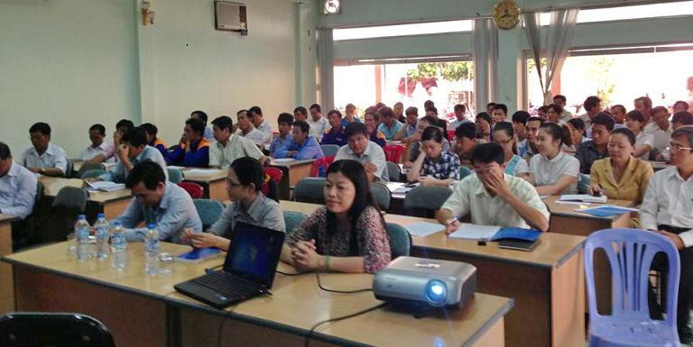 Quán triệt Bộ luật Lao động và Luật Công đoàn năm 2012