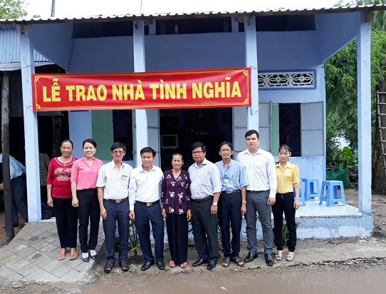 Petrolimex Long An trao Nhà tình nghĩa tặng gia đình liệt sĩ Nguyễn Văn Chính