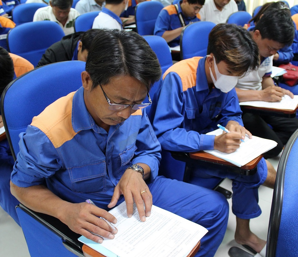 Petrolimex Long An huấn luyện nghiệp vụ ATVSLĐ, PCCC&CNCH năm 2022