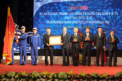 Kỷ niệm 60 năm thành lập và đón nhận Huân chương Lao động hạng Nhì