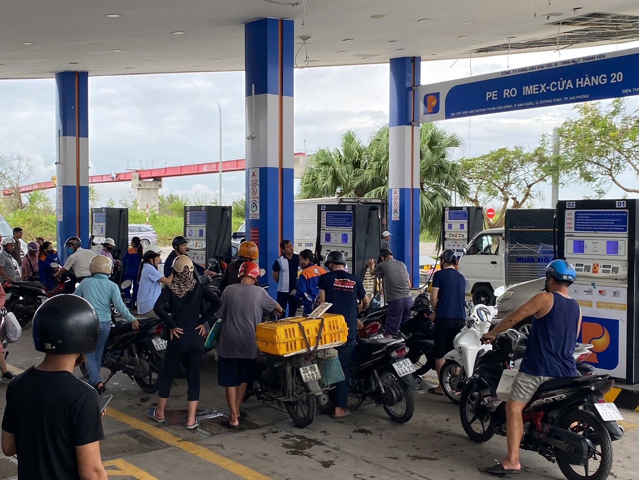 Duy trì hoạt động sản xuất kinh doanh sau cơn bão lịch sử