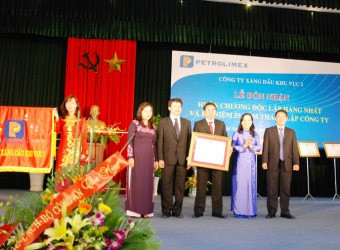 Công ty Xăng dầu Khu vực I đón nhận Huân chương Độc lập hạng Nhất