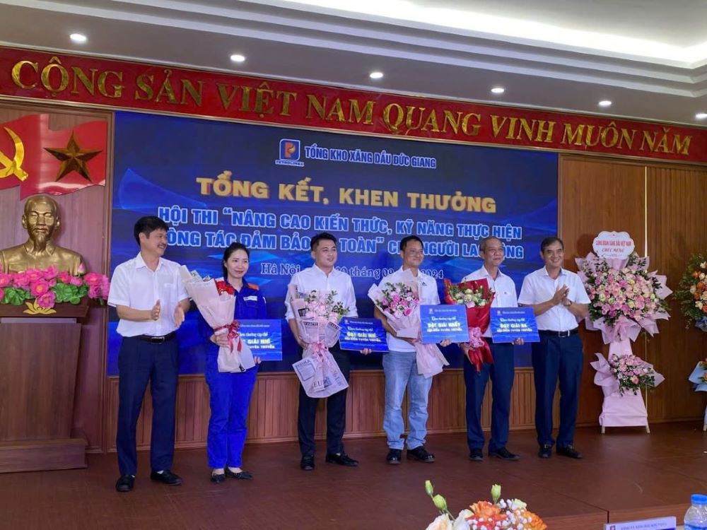 Tổng kho Xăng dầu Đức Giang tổ chức sơ kết công tác 9 tháng đầu năm 2024