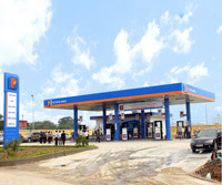Khai trương cửa hàng xăng dầu 73