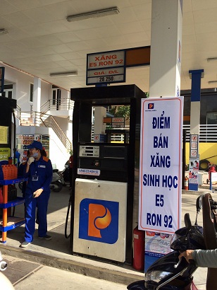 Chính thức phân phối xăng E5 RON 92 trên thị trường