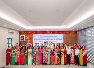 Công đoàn Tổng kho Xăng dầu Đức Giang tổ chức kỷ niệm ngày thành lập Hội liên hiệp Phụ nữ Việt Nam 20/10