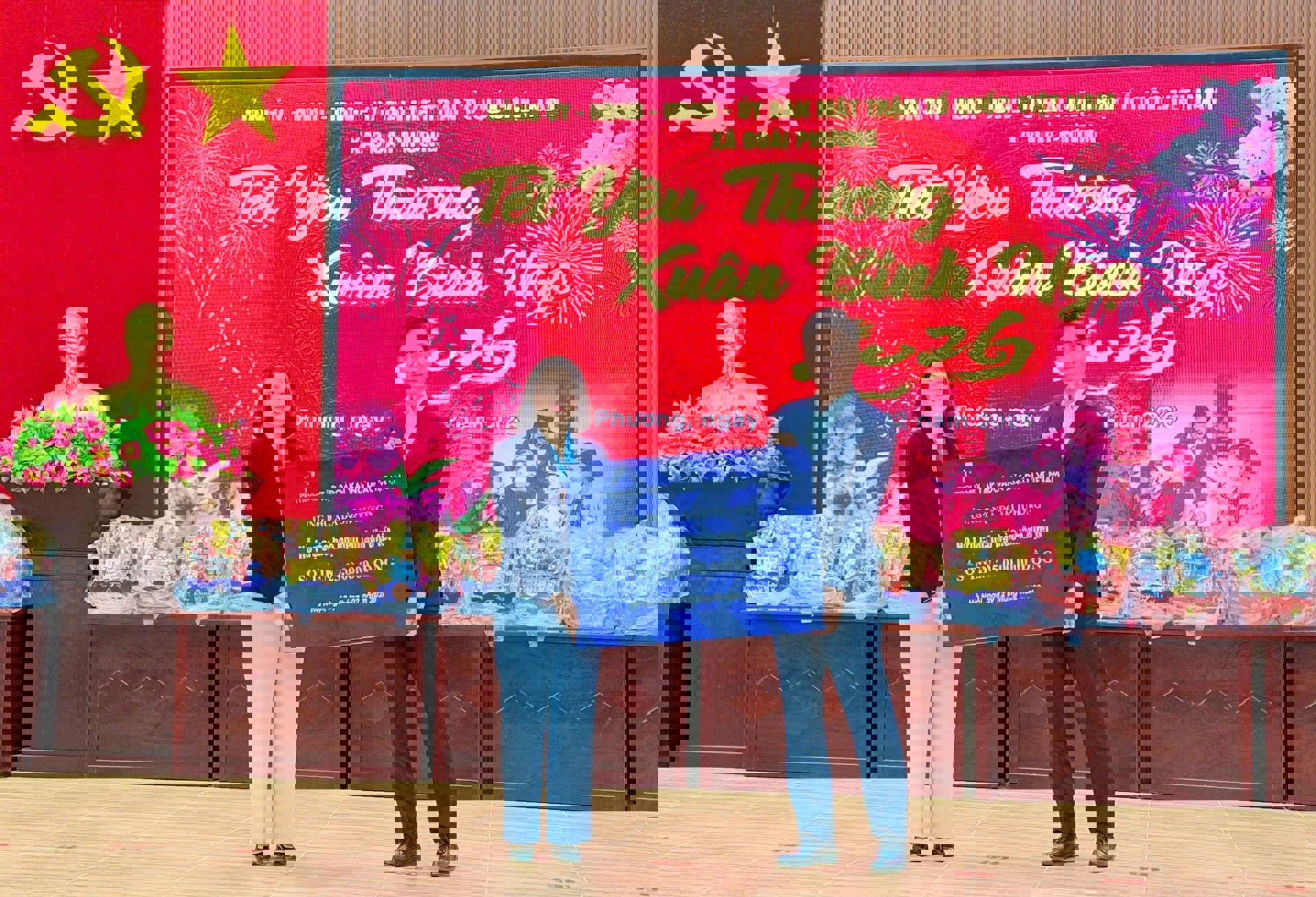 Petrolimex Hà Nội đồng hành cùng chương trình trao tặng quà Tết sum vầy của Ủy ban MTTQ Việt nam xã Đoài Phương