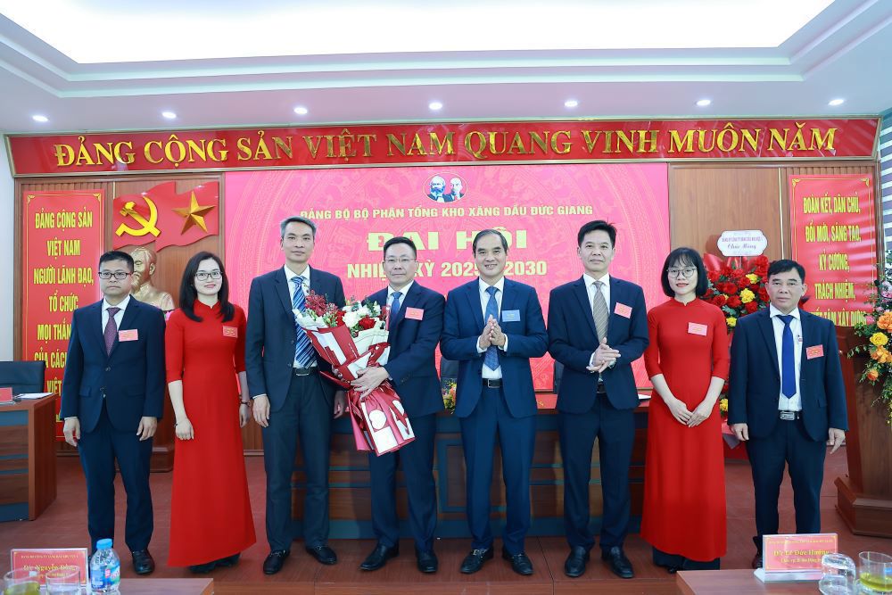 Đảng bộ bộ phận Tổng kho xăng dầu Đức Giang tổ chức thành công Đại hội Đảng các cấp nhiệm kỳ 2025-2030