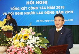 Con người là nhân tố quyết định sự thành công
