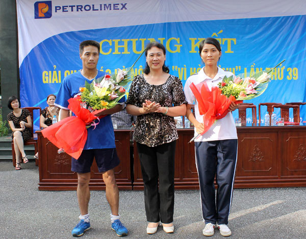 Chung kết giải chạy "Vì hòa bình" - Báo Hà Nội Mới