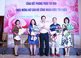 Những bông hoa đua nở