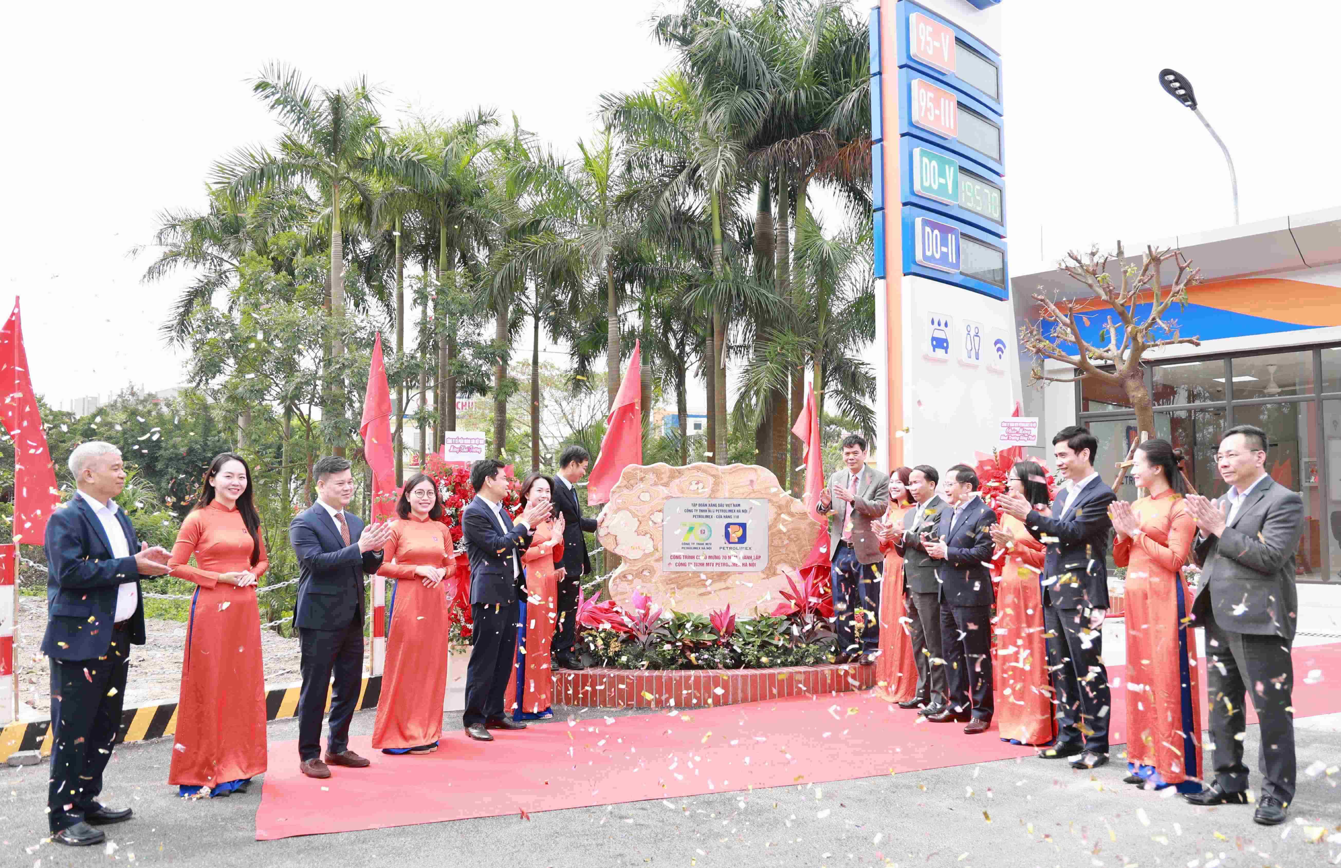 Khai trương Petrolimex - Cửa hàng 118: Tiếp sức hành trình, phụng sự cộng đồng