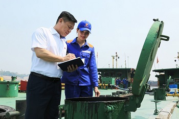 Ảnh dự thi "Nét đẹp người lao động trên mảnh đất Petrolimex Hà Nội"